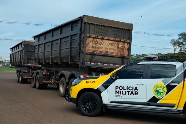 Ve&iacute;culos foram abordados durante patrulhamento no Contorno Norte; identifica&ccedil;&atilde;o revelou a verdadeira origem dos semirreboques.