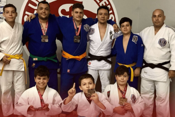 Atletas do Clube Penapolense 