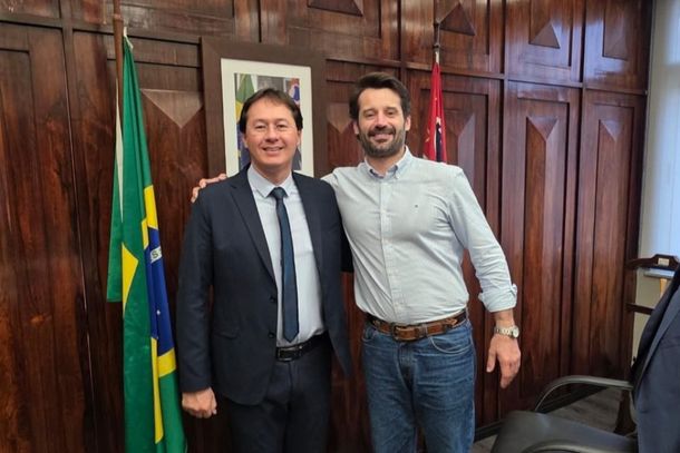 O vice-prefeito de Pen&aacute;polis, Rubinho Bertolini, se reuniu com o secret&aacute;rio estadual de Agricultura e Abastecimento, Guilherme Piai, para discutir investimentos e melhorias para Pen&aacute;polis. 