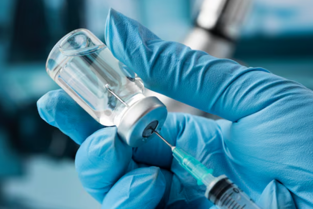 Estrat&eacute;gia de vacina&ccedil;&atilde;o contra influenza come&ccedil;a em Pen&aacute;polis com mobiliza&ccedil;&atilde;o &ldquo;Dia D&rdquo; voltada a grupos priorit&aacute;rios.