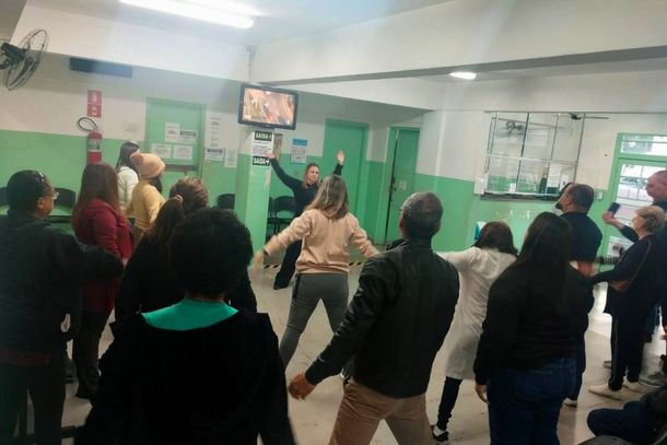 A Secretaria de Sa&uacute;de programou uma s&eacute;rie de aulas de gin&aacute;stica laboral com todos os funcion&aacute;rios, dentro dos pr&oacute;prios postos
