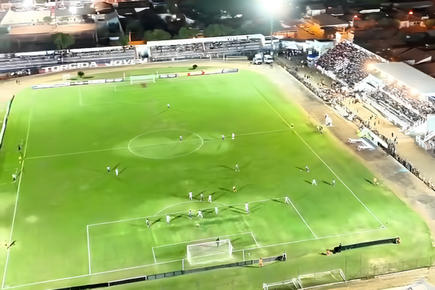 Os jogos das semifinais ser&atilde;o disputados no est&aacute;dio municipal Tenente Carri&ccedil;o