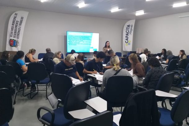 Durante os quatro dias de curso, os participantes tiveram acesso a conte&uacute;dos pr&aacute;ticos e estrat&eacute;gicos