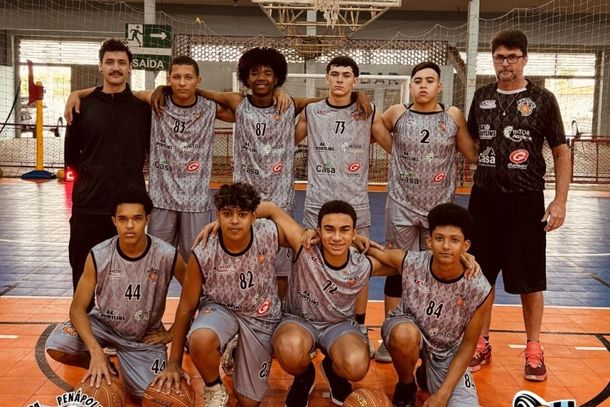 Os atletas jogaram no &uacute;ltimo s&aacute;bado com as equipes sub 16 e livre