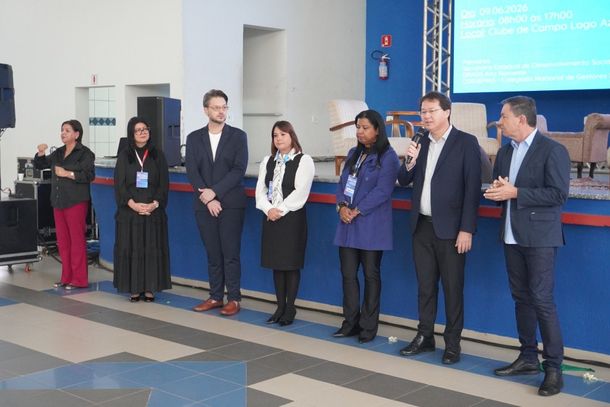 O evento envolveu profissionais de 45 cidades para fortalecer a pol&iacute;tica de assist&ecirc;ncia social