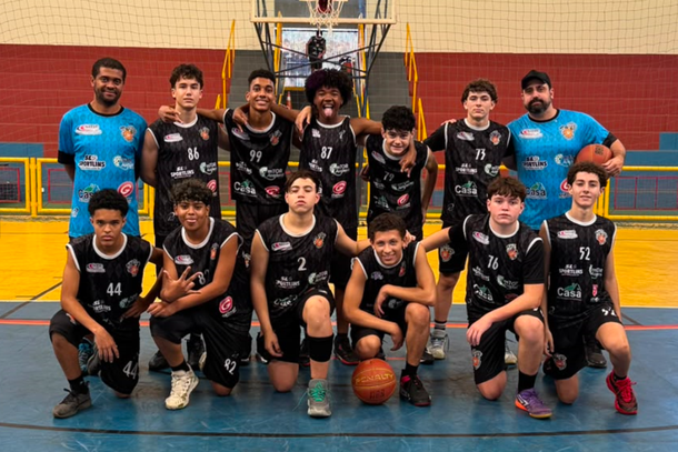 Os jogos aconteceram no Gin&aacute;sio de Esportes Cooper Jales com uma vit&oacute;ria para cada lado