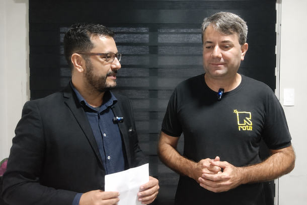 Vereador J&uacute;lio Caetano (&agrave; dir.)