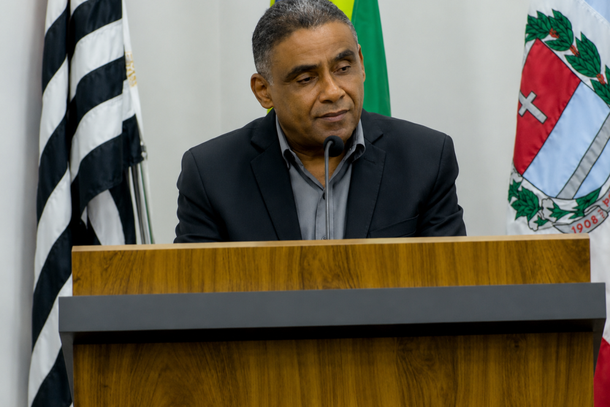 Vereador Tiquinho busca dados sobre imuniza&ccedil;&atilde;o contra bronquiolite em gestantes de Pen&aacute;polis