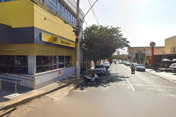 Placas finais 1 e 2 devem pagar o licenciamento at&eacute; 31 de julho