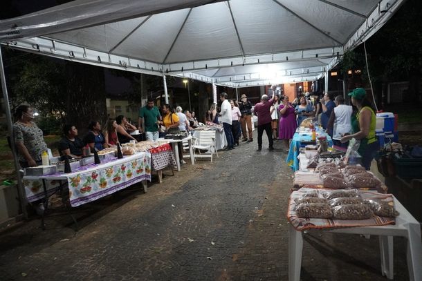 Al&eacute;m dos shows, os presentes ainda puderam conferir a &ldquo;Loja Colaborativa&rdquo;, que contou com a exposi&ccedil;&atilde;o de artigos variados