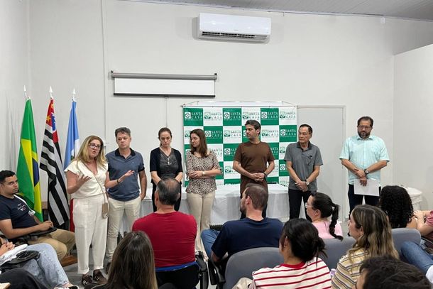 Prefeito, Diretores da FUNEPE e autoridades