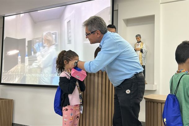 Reitor do UniSALESIANO e diretor da Presen&ccedil;a Salesiana em Ara&ccedil;atuba, Pe. Paulo Fernando Vendrame