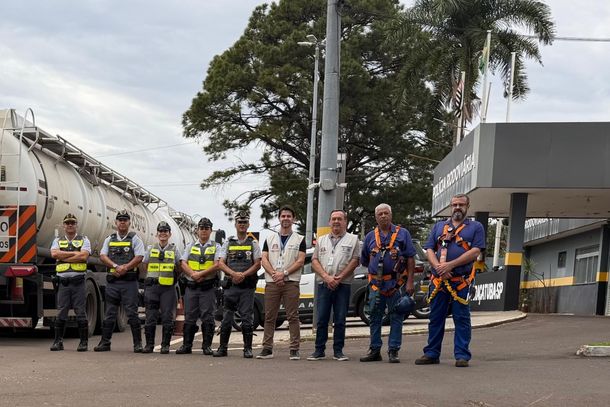 Pol&iacute;cia Rodovi&aacute;ria e IPEM-SP realizam opera&ccedil;&atilde;o conjunta de fiscaliza&ccedil;&atilde;o em Ara&ccedil;atuba