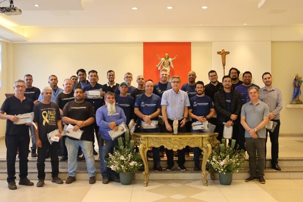 O Reitor do UniSALESIANO, Pe. Paulo Vendrame, tamb&eacute;m participou da celebra&ccedil;&atilde;o e agradeceu aos colaboradores pela contribui&ccedil;&atilde;o di&aacute;ria &agrave; miss&atilde;o salesiana