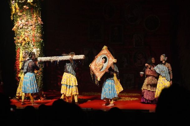 Com grande p&uacute;blico na estreia, FESTARA ocupa Ara&ccedil;atuba com teatro gratuito