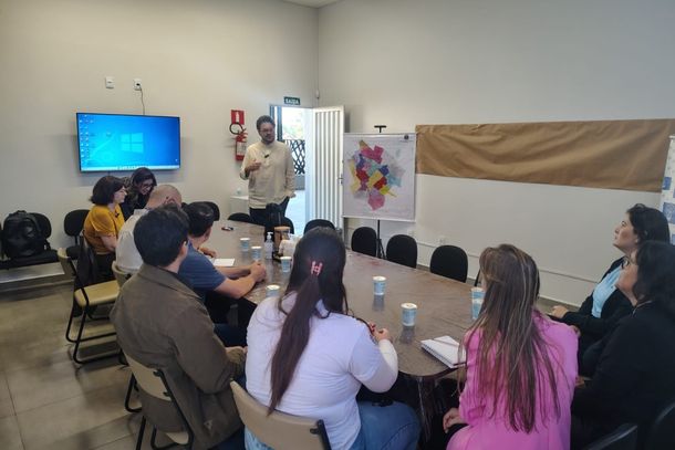 A forma&ccedil;&atilde;o teve como tema "O Conselho Tutelar no Sistema de Garantias de Direitos da Crian&ccedil;a e do Adolescente de Pen&aacute;polis"