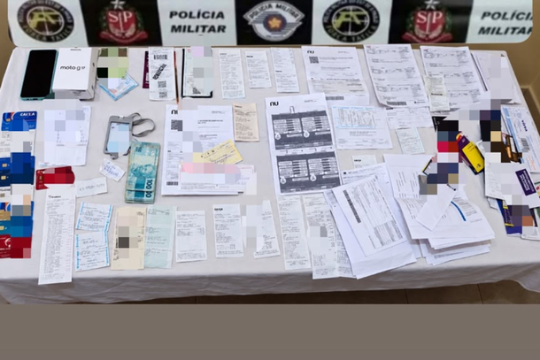 Materiais apreendidos durante opera&ccedil;&atilde;o policial