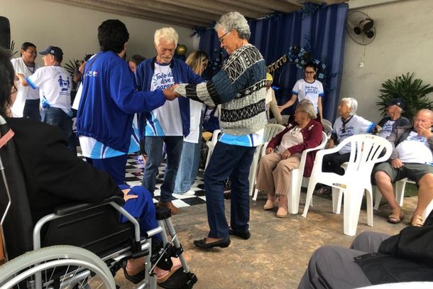 Os idosos ainda participaram de um Flashback para celebrar o M&ecirc;s do Idoso