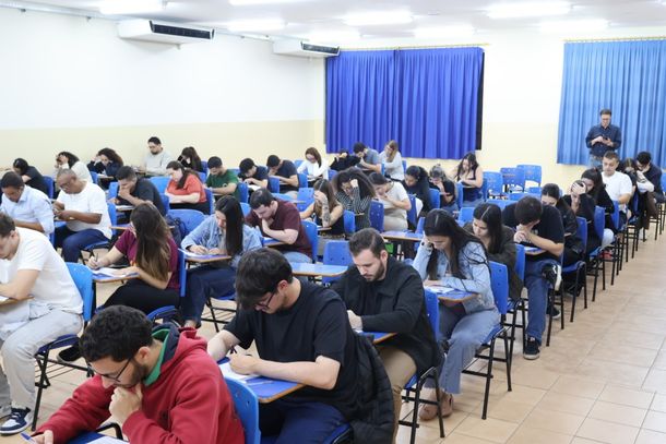 Direito adota Avalia&ccedil;&atilde;o Multidisciplinar para preparar alunos para OAB e concursos