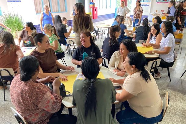 Todos os profissionais da Educa&ccedil;&atilde;o foram mobilizados em encontros formativos conforme sua &aacute;rea de atua&ccedil;&atilde;o 