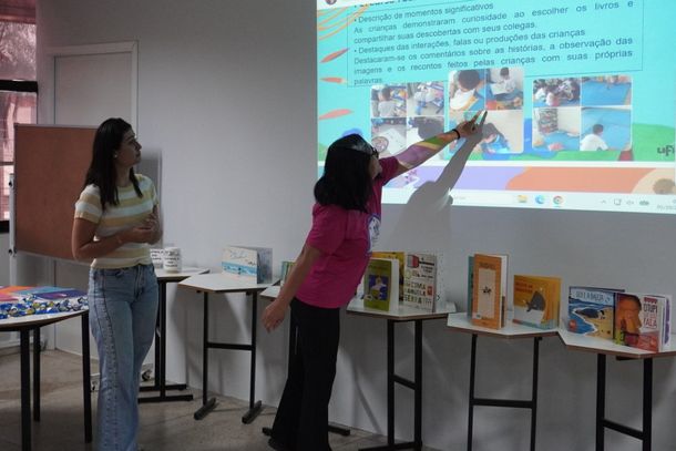 Durante semin&aacute;rio, os profissionais apresentaram atividades pedag&oacute;gicas e solu&ccedil;&otilde;es criativas realizadas junto aos alunos