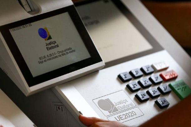 Para votar em um candidato a presidente, por exemplo, &eacute; preciso j&aacute; ter votado em todos os cargos anteriores 
