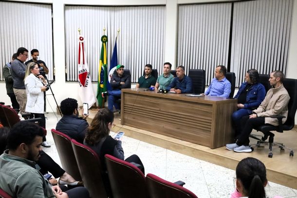 Ambas as carteirinhas foram criadas a partir de projetos de lei propostos pelo Legislativo 
