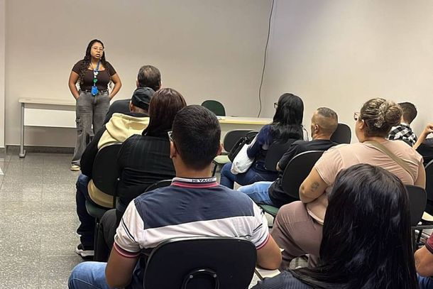 Concorrentes &agrave;s vagas devem comparecer portando curr&iacute;culo e documento de identifica&ccedil;&atilde;o com foto 