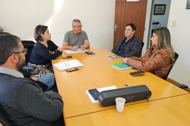 Prefeito Coronel Dimas assinou os documentos de titularidade 