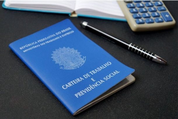 Todas as vagas s&atilde;o para admiss&atilde;o imediata, nos segmentos de servi&ccedil;os, ind&uacute;stria, constru&ccedil;&atilde;o, agro e com&eacute;rcio 