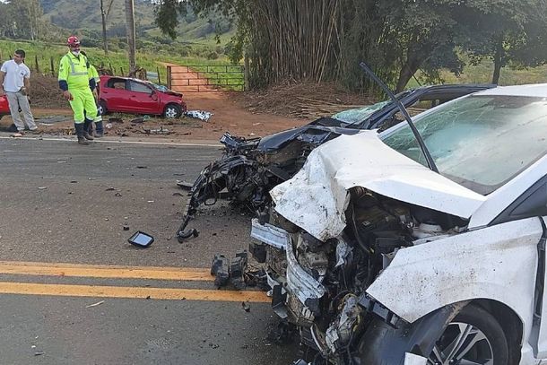 Sinistro de tr&acirc;nsito ocorreu na tarde deste domingo 