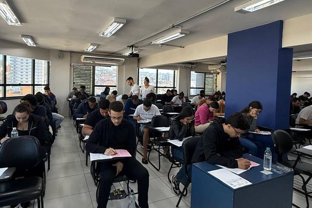 Provas escritas aconteceram simultaneamente em tr&ecirc;s locais 