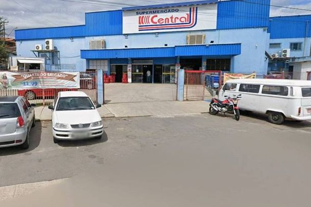 A unidade alvo do assalto no bairro Cidade Jardim, &agrave;s margens da BR-459 