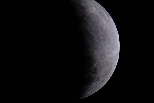 Esse tipo de eclipse ocorre toda vez que a Lua entra na sombra da Terra 
