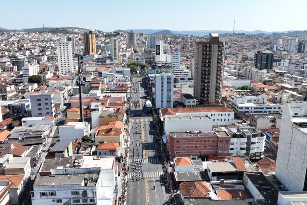 Apenas os servi&ccedil;os essenciais e de interesse p&uacute;blico funcionar&atilde;o em regime especial