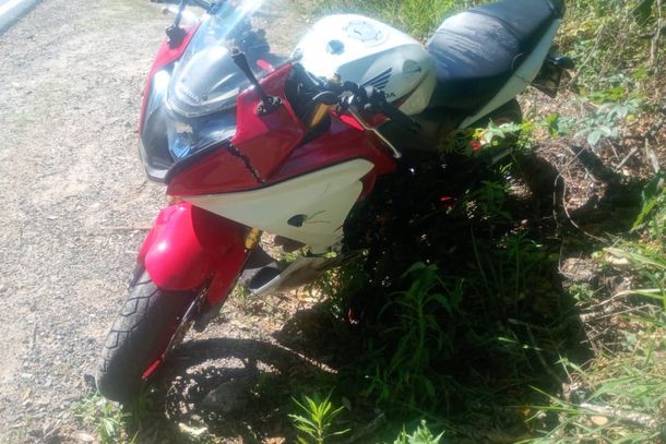 Ap&oacute;s a colis&atilde;o um outro ve&iacute;culo que n&atilde;o teve tempo de desviar, atropelou o motociclista que veio a &oacute;bito no local
