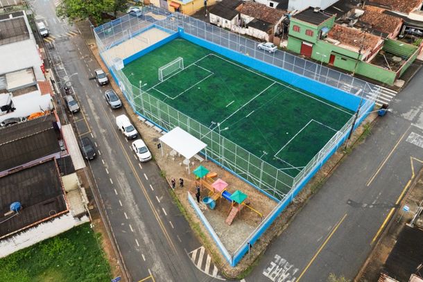 Novo gramado, quadra de areia e mais conforto para os praticantes de esporte do bairro S&atilde;o Crist&oacute;v&atilde;o 