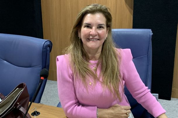 Vereadora &eacute; a autora da resolu&ccedil;&atilde;o que cria o pr&ecirc;mio