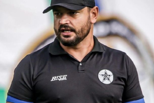 Arthur Barroso foi anunciado como novo t&eacute;cnico do Resende FC