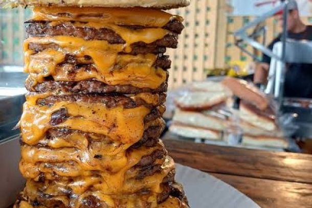 Diversos pratos em tamanho gigante s&atilde;o as atra&ccedil;&otilde;es do festival