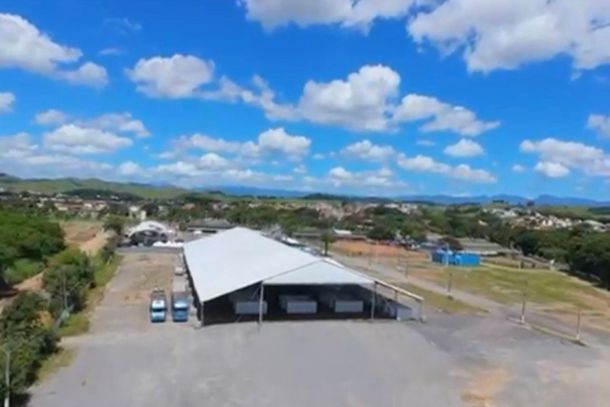 A estrutura da Expo Agulhas Negras vem sendo montada no Parque de Exposi&ccedil;&otilde;es
