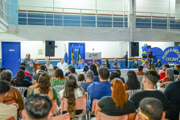 Cerim&ocirc;nia marcou a entrega de certificados de 160 alunos 