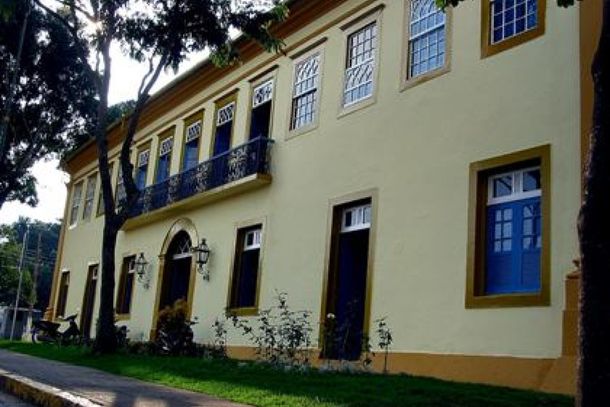 Escola das Artes funciona na sede da Casa da Cultura