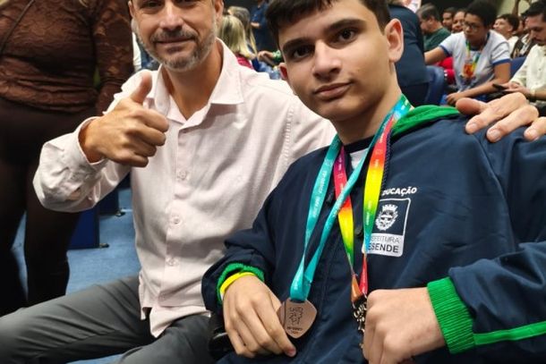 aluno Daniel Fernandes Nunan conquistou bronze e prata