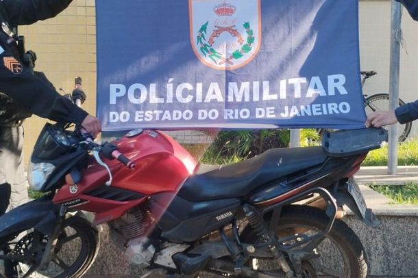 Motocicleta roubada em Volta Redonda foi recuperada em Quatis pela PM