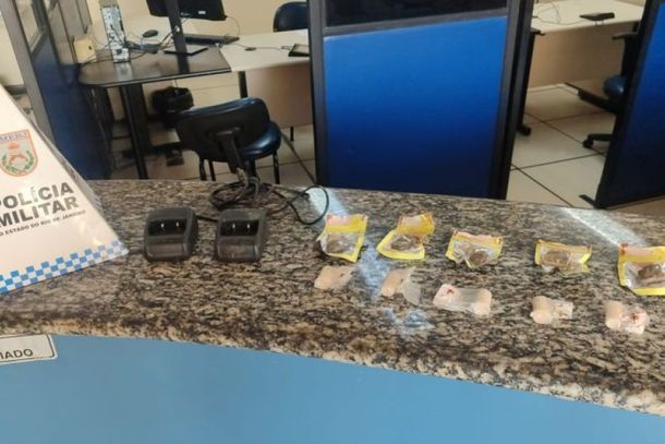 Droga apreendida foi encontrada em &aacute;rea de mata em Quatis