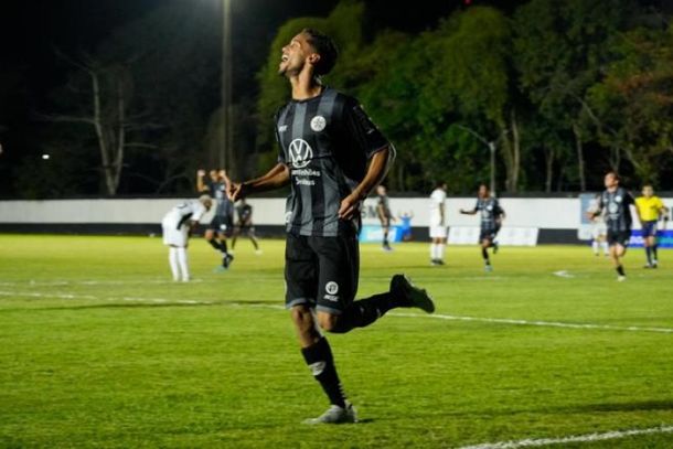 JV marca na vit&oacute;ria do Resende neste s&aacute;bado