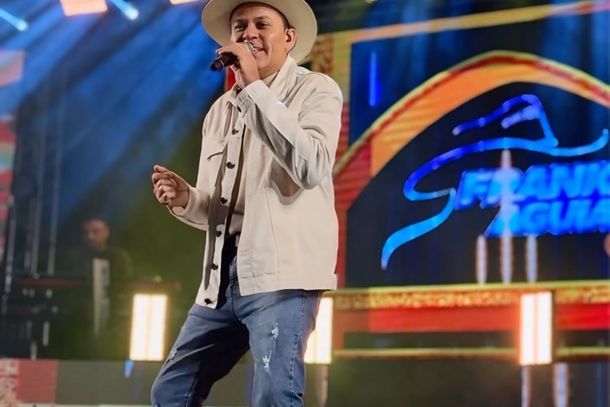 O cantor Frank Aguiar &eacute; a grande atra&ccedil;&atilde;o do Festival no s&aacute;bado