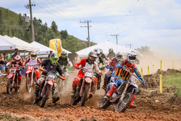 Pilotos prometem um espet&aacute;culo de pericia e habilidade sobre duas rodas