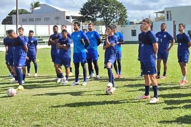 Jogadores do Resende fizeram o &uacute;ltimo treino antes da partida decisiva na manh&atilde; desta sexta-feira